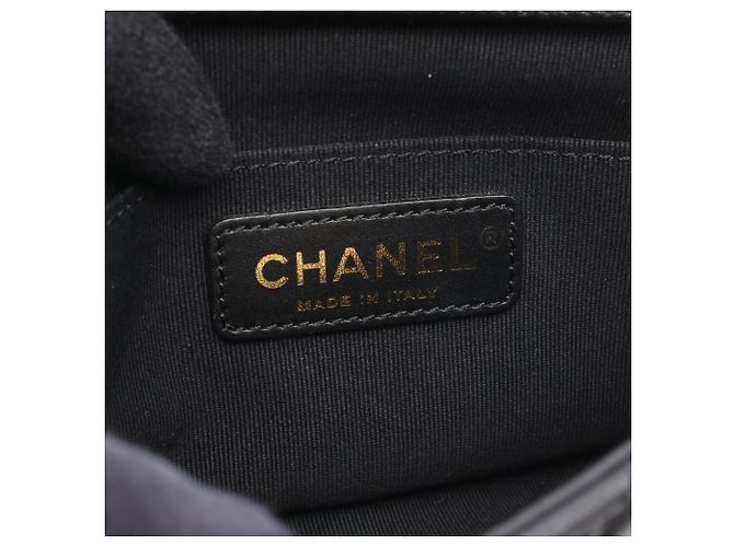 Bolsa de Ombro Chanel Mini Matelassé com Alça de Mão Preto - vista 4