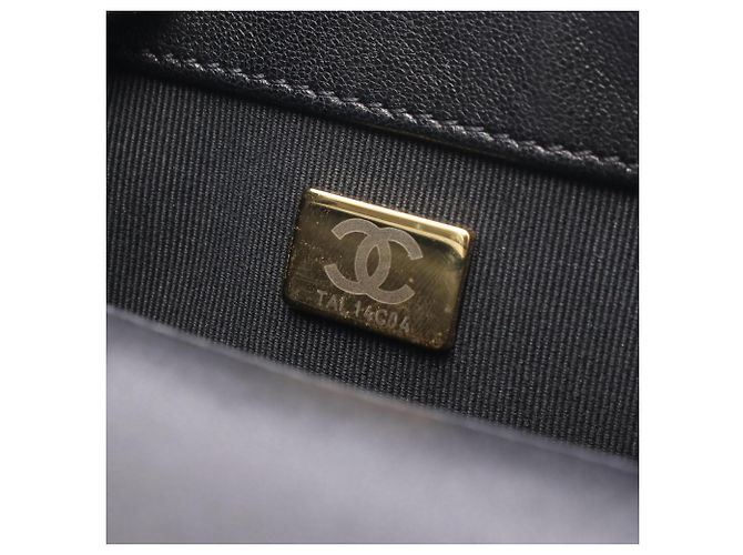 Bolsa de Ombro Chanel Mini Matelassé com Alça de Mão Preto - vista 5