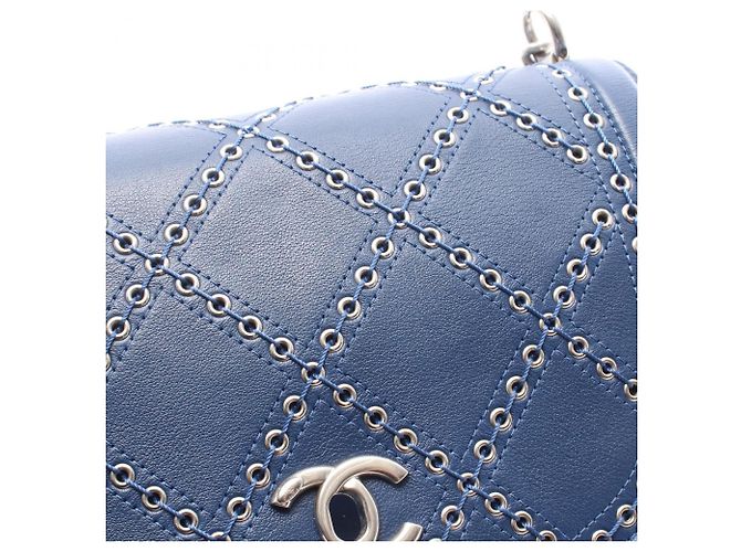 Bolso de hombro mini redondo Chanel Matelassé Coco Eyelet Azul - vista 11