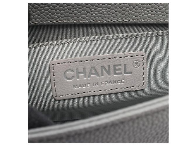 Bolsa de ombro Chanel Boy Small em cinza Marrom - vista 4
