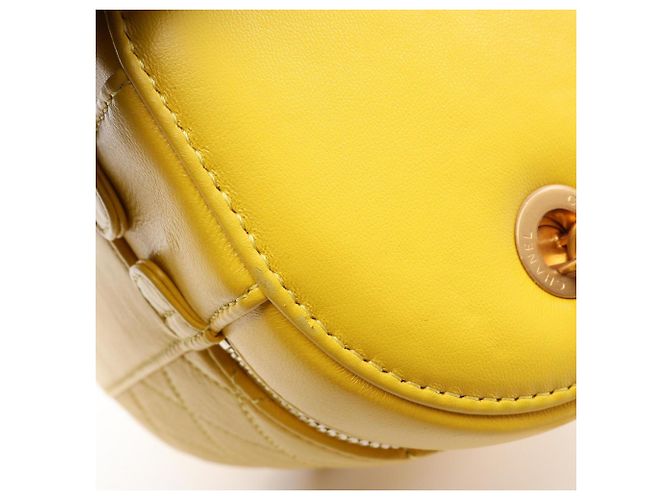 Chanel Matelassé Vanity Schultertasche Gelb - Ansicht 11