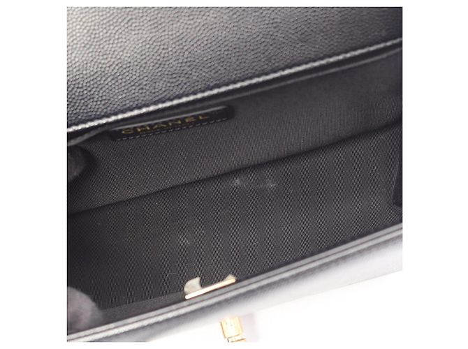 Borsa a tracolla Chanel Boy in pelle di vitello granulata nera Nero - vista 10