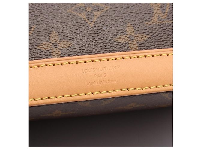 Bolso de mano Louis Vuitton Nano Alma Monogram Castaño - vista 4