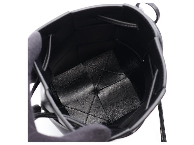 Bottega Veneta Cassette Mini Crossbody Bucket Shoulder Bag Nero - vista 3