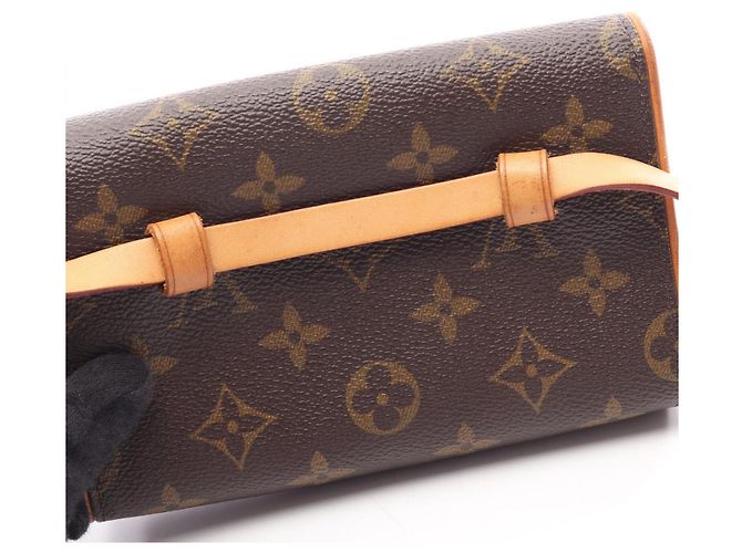 Louis Vuitton Pochette Florentine Waist Bag Marrone - vista 17