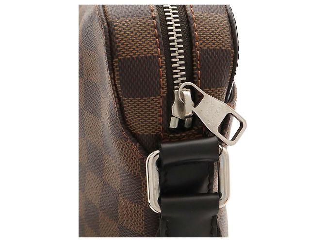 Bolso de hombro Louis Vuitton Damier Jake PM Castaño - vista 7