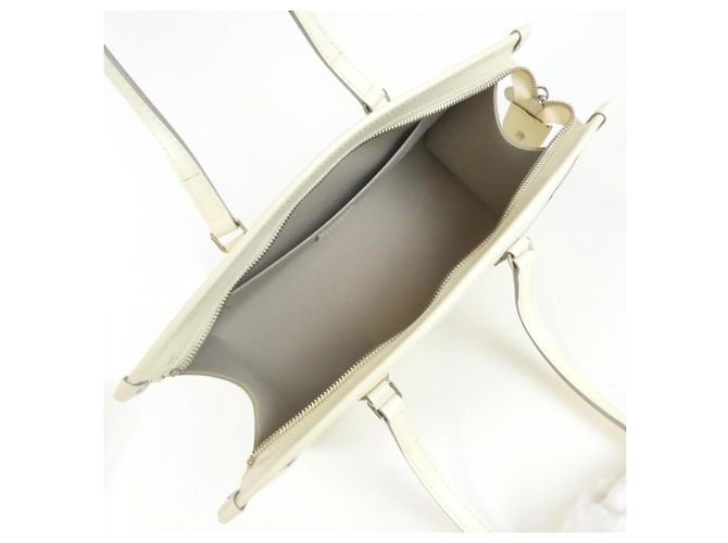 Borsa a tracolla Louis Vuitton Epi Madeleine PM M5933J Bianco sporco - vista 9