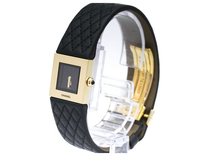 Timeless Orologio da donna Chanel Matelasse in pelle e oro 18K Quartz - vista 2