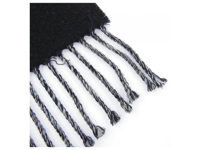 Louis Vuitton LV Blazon Scarf Black - view 2