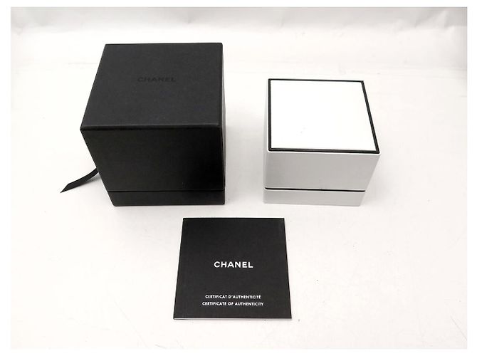 COLLANA CHANEL FIL DE CAMELIA J2925 FIORE IN ORO GIALLO 18K 6.1GR D'oro - vista 11