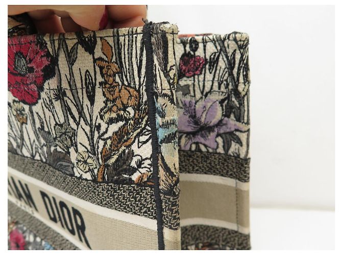 BORSA A MANO CHRISTIAN DIOR BOOK TOTE MEDIUM IN tela MILLE FLEURS CABAS BAG Bianco - vista 14