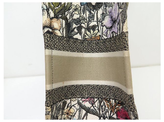 BORSA A MANO CHRISTIAN DIOR BOOK TOTE MEDIUM IN tela MILLE FLEURS CABAS BAG Bianco - vista 16