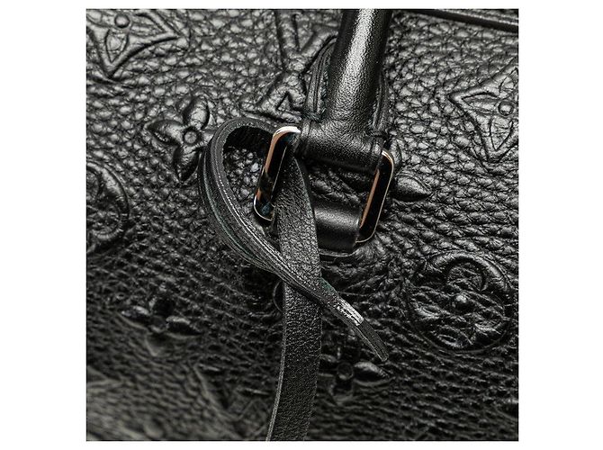 Borsa Louis Vuitton Monogram Revelation Neo Papillon GM Nero - vista 6