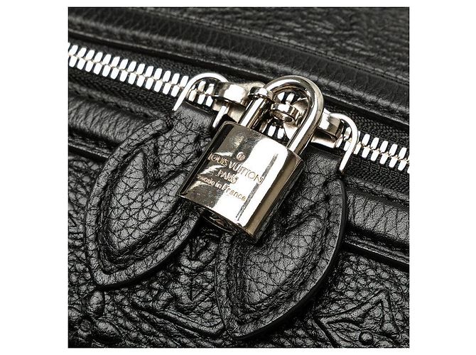 Borsa Louis Vuitton Monogram Revelation Neo Papillon GM Nero - vista 7