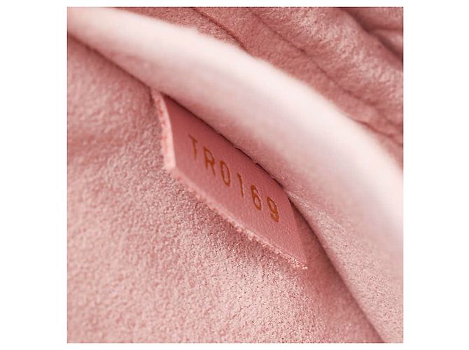 Bolsa Camera Louis Vuitton New Wave Rosa - vista 8