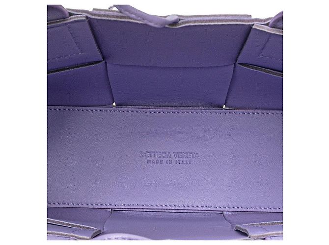 Bottega Veneta Maxi Intrecciato Arco Mini Tote Porpora - vista 5