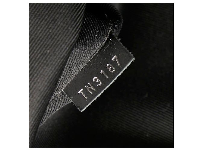 Louis Vuitton Pochette Discovery Monogram Eclipse Preto - vista 8