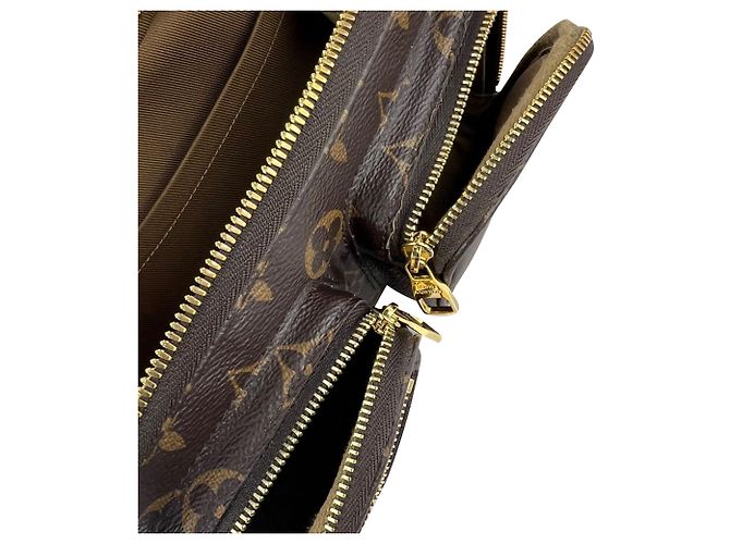Louis Vuitton Utility Monogram Crossbody Bag Braun - vue 6