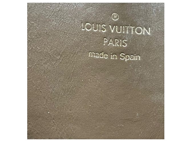 Louis Vuitton Utility Monogram Crossbody Bag Braun - vue 7