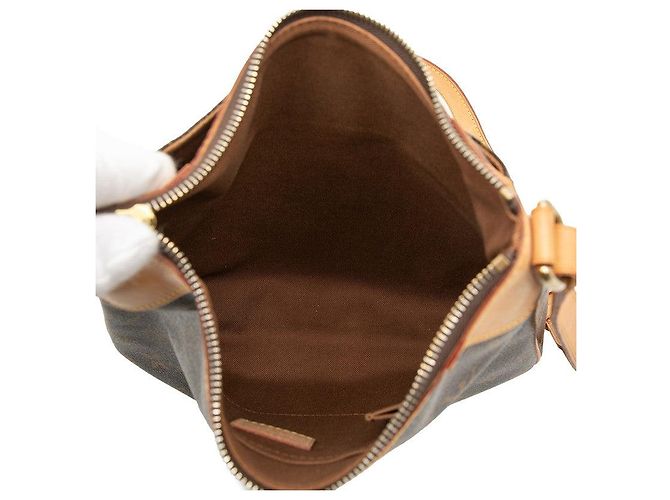 Bolsa de Ombro Louis Vuitton Odeon PM Marrom - vista 4