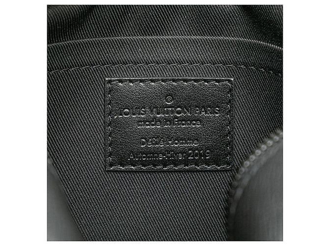 Louis Vuitton Taiga Mini Soft Trunk Shoulder Bag M30351 Nero - vista 10