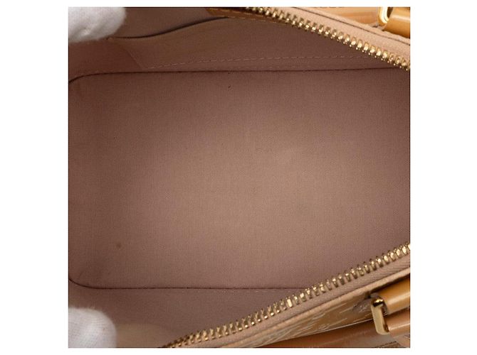 Louis Vuitton Alma BB Vernis Handtasche Gelb - Ansicht 4