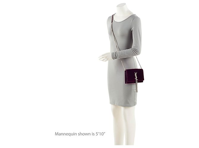 Autre Marque Portafoglio a catena Saint Laurent Kate in velluto con monogramma in cristalli e nappe Rosso - vista 5