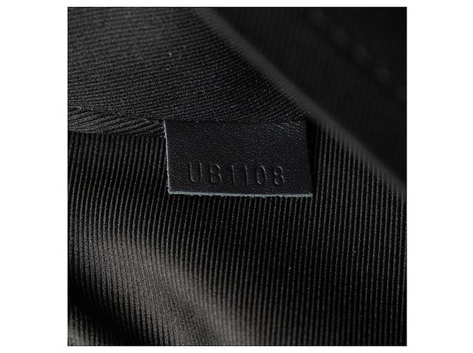 Louis Vuitton Pochette Discovery GM Monogram Shadow Clutch Preto - vista 8