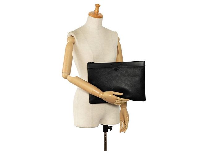 Louis Vuitton Pochette Discovery GM Monogram Shadow Clutch Preto - vista 9