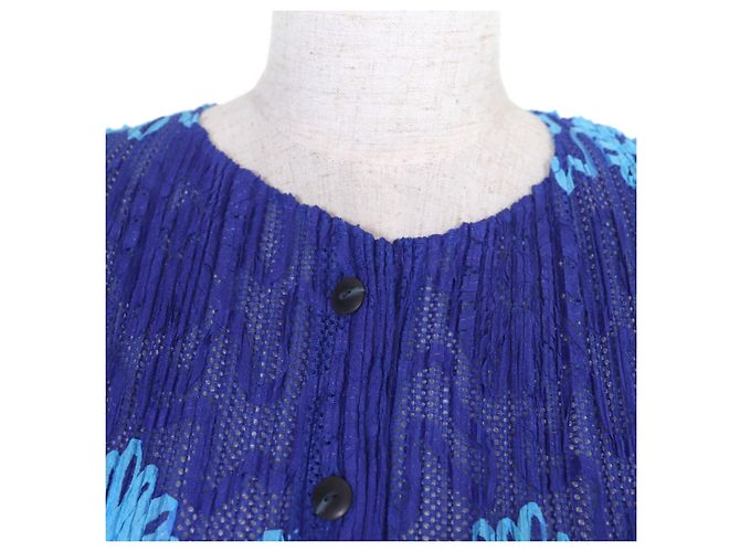 Issey Miyake PLEATS PLEASE Cardigan
Polyester Cardigan Blau - Ansicht 4
