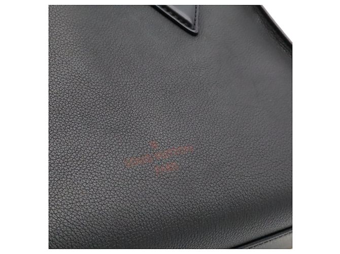 Sac à main Louis Vuitton Monogram On My Side MM Noir - vue 10