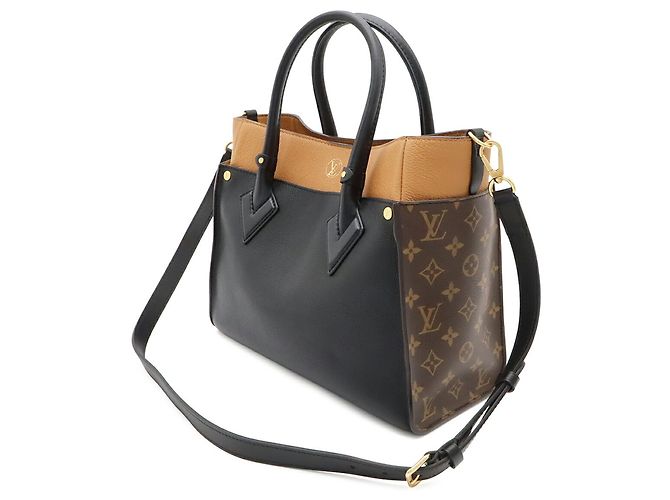 Sac à main Louis Vuitton Monogram On My Side MM Noir - vue 3