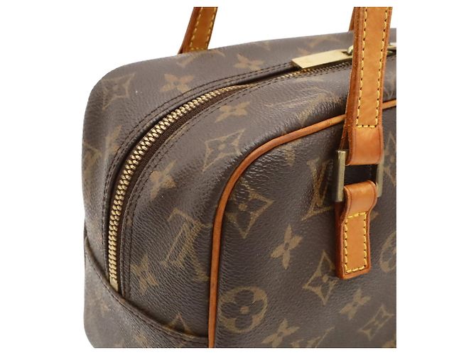 Bolso de hombro Louis Vuitton Monogram Cite MM Castaño - vista 8