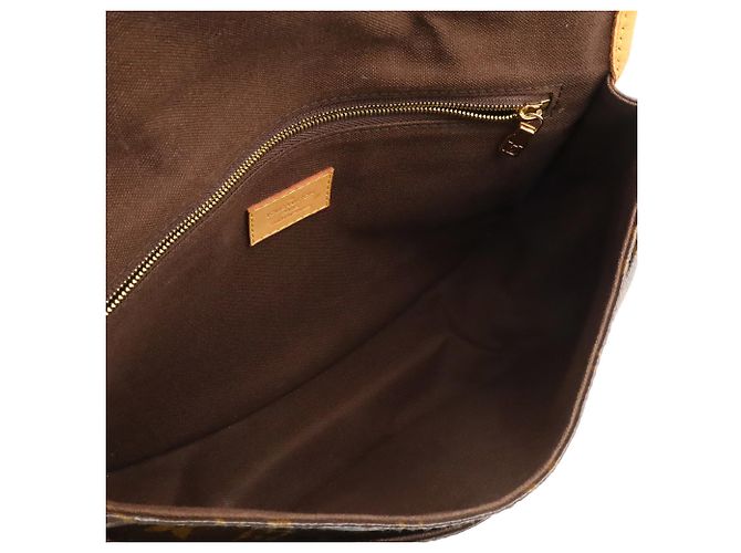 Bolsa de Ombro Louis Vuitton Monogram Menilmontant PM Marrom - vista 8
