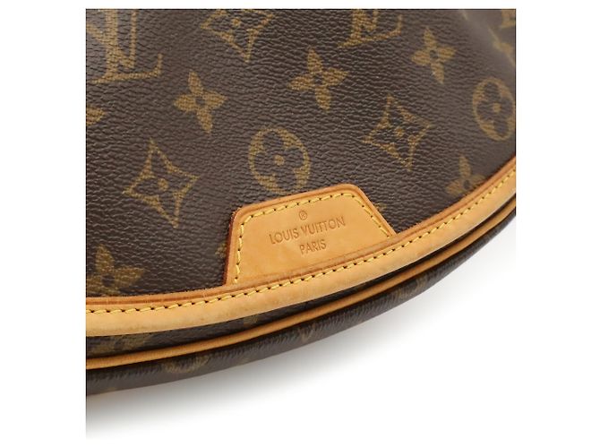 Bolsa de Ombro Louis Vuitton Monogram Menilmontant PM Marrom - vista 9