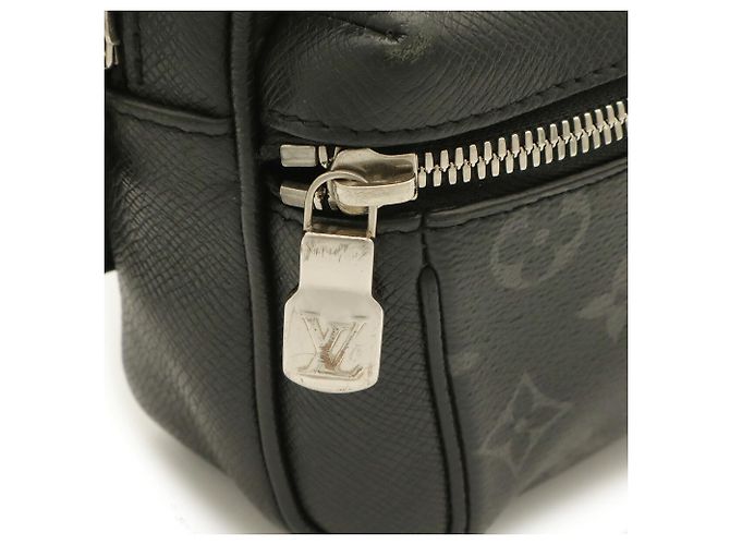 Pochete Louis Vuitton Monogram Eclipse Preto - vista 6