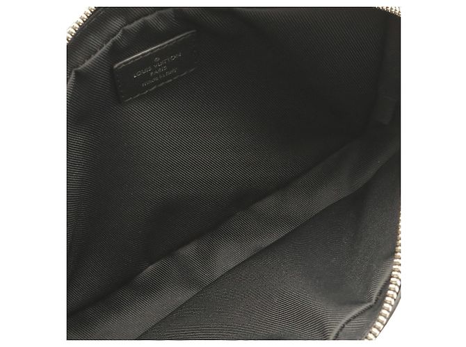 Pochete Louis Vuitton Monogram Eclipse Preto - vista 8
