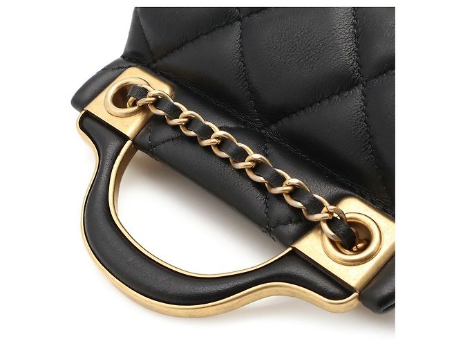 Bolsa de Ombro Chanel Matelassé com Corrente Preto - vista 6