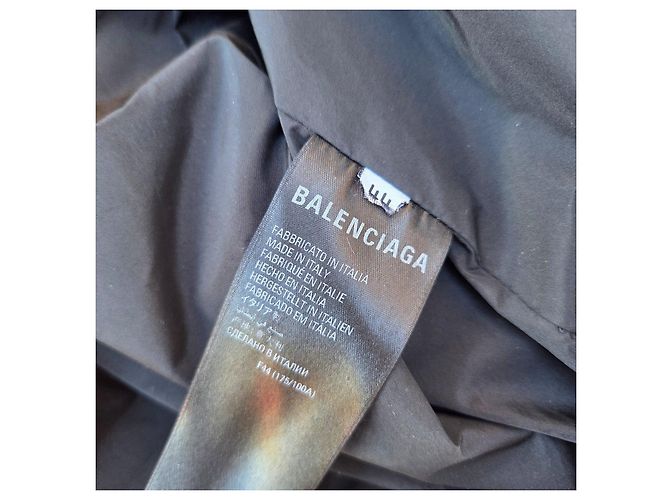 Casaco acolchoado Balenciaga Monograma BB Marrom - vista 11