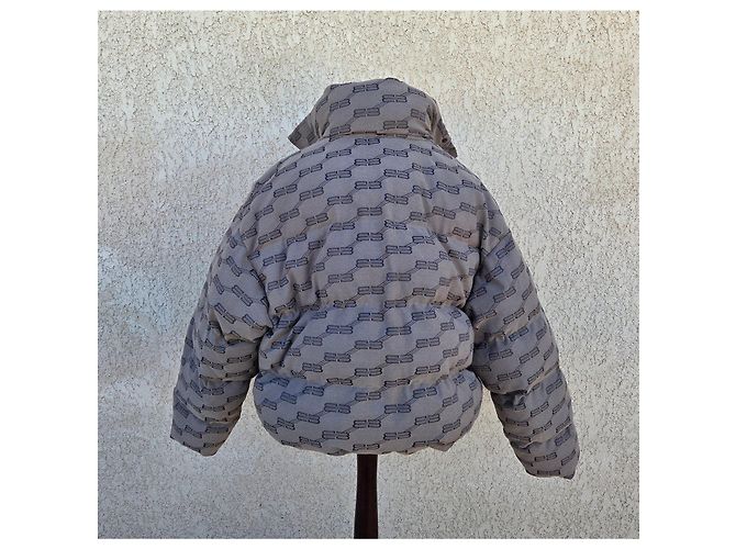 Casaco acolchoado Balenciaga Monograma BB Marrom - vista 4