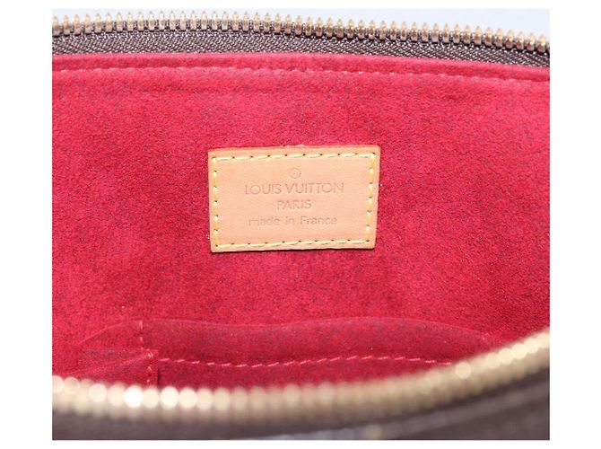 LOUIS VUITTON Monogram Coussin GM Shoulder Bag M51141 LV Auth ep16117 Monograma - vista 17