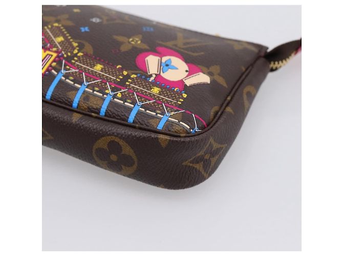 LOUIS VUITTON Vivienne Mini Pochette Accessoires Pouch M69752 LV Auth 202525M Monograma - vista 14