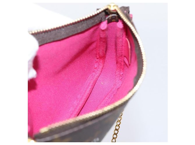 LOUIS VUITTON Vivienne Mini Pochette Accessoires Pouch M69752 LV Auth 202525M Monograma - vista 20