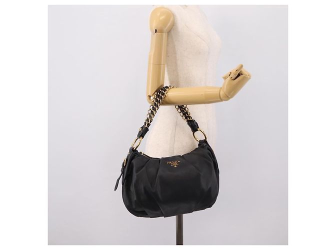 PRADA Schultertasche mit Kette aus Leder Schwarz Gold Auth 205977M Golden - Ansicht 24