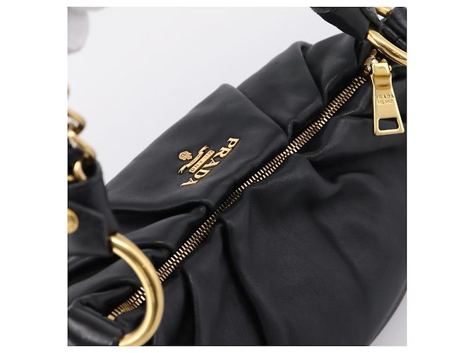 PRADA Schultertasche mit Kette aus Leder Schwarz Gold Auth 205977M Golden - Ansicht 6