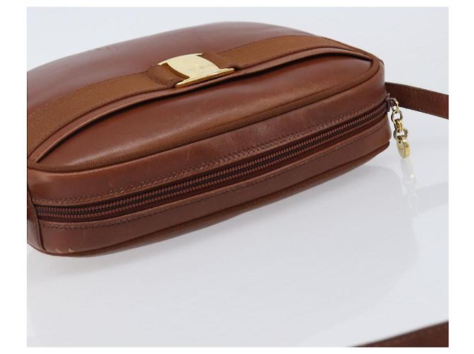 Borsa a tracolla Salvatore Ferragamo Vala in pelle Gold Brown Auth ka6418 - vista 14
