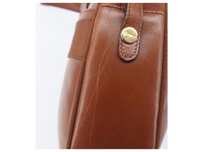 Borsa a tracolla Salvatore Ferragamo Vala in pelle Gold Brown Auth ka6418 - vista 21