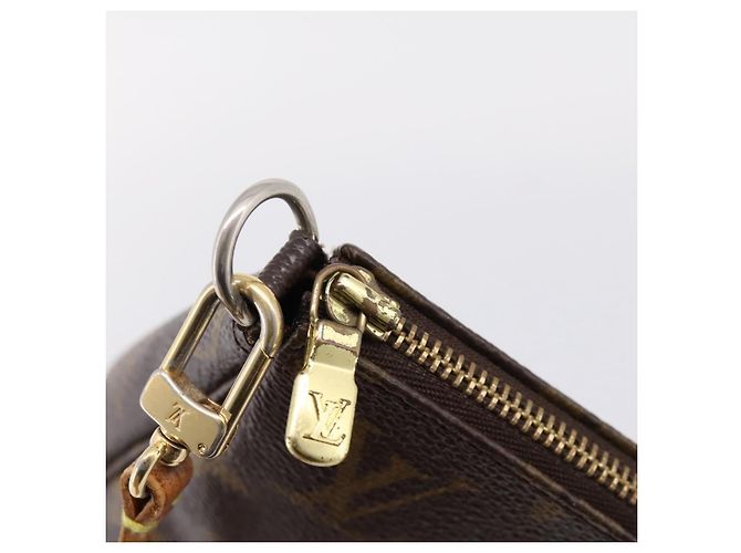 LOUIS VUITTON Monogram Pochette Accessoires Pouch M51980 LV Auth ep15898 Monograma - vista 20