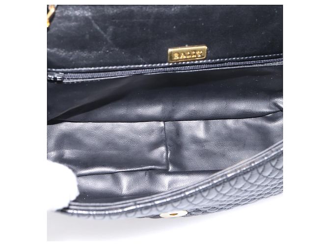 Borsa a tracolla con catena Bally in pelle nera e tono oro Auth BA16160A Nero - vista 10