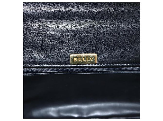 Borsa a tracolla con catena Bally in pelle nera e tono oro Auth BA16160A Nero - vista 19